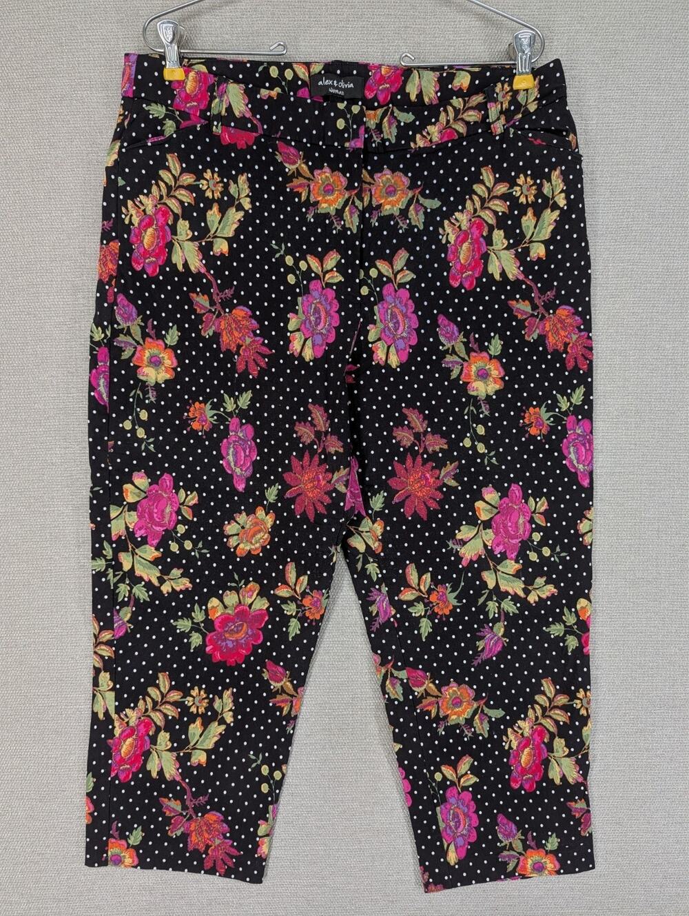 Alex & Olivia Woman Capri Pants Size 18W Stretch Flowers